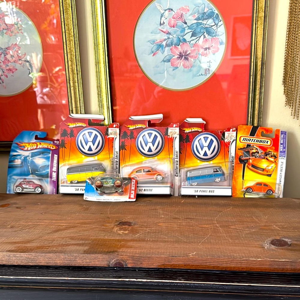 🚌🏁🚌🏁Hot Wheels and Matchbox Volkswagen Die-Cast Cars Set